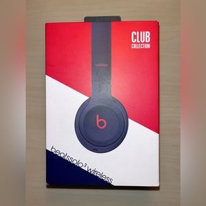 Beats by Dr. Dre Solo3 Club Collection On Ear Wireless Headphones - Club Navy